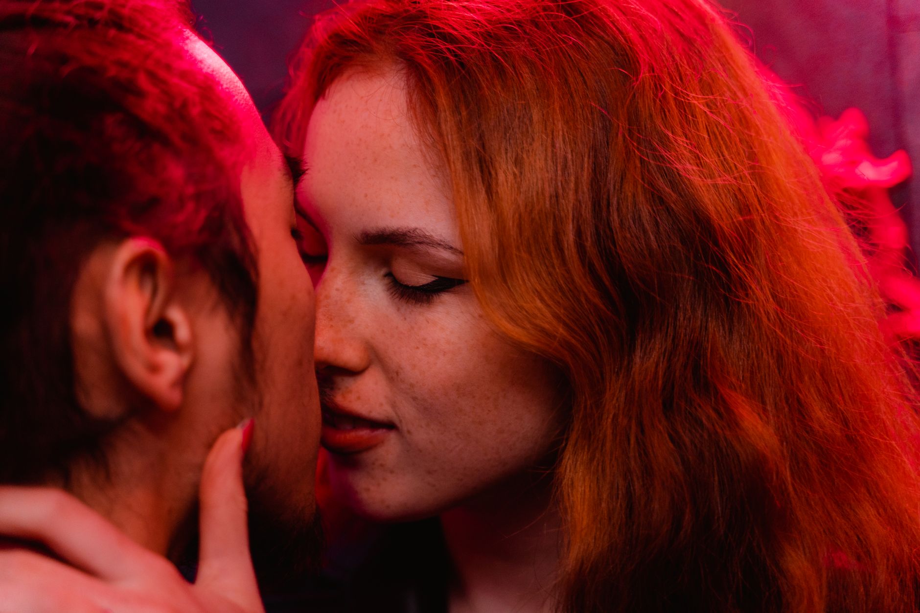 Aantrekkelijke jonge vrouw