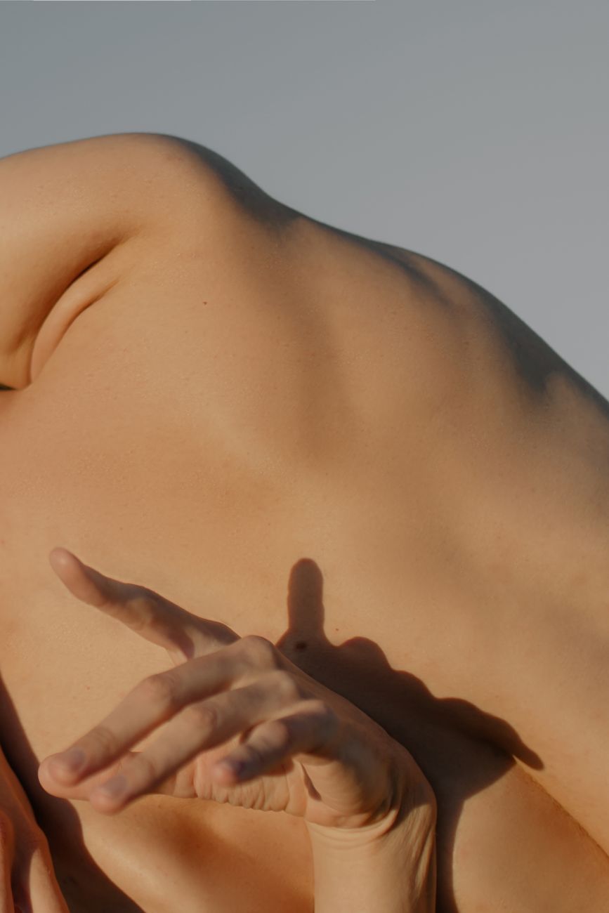 Aantrekkelijke jonge vrouw